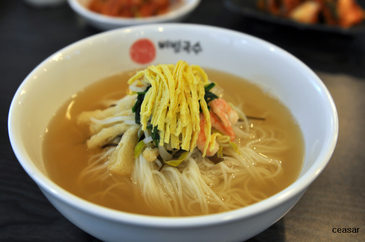 명품국수 이미지