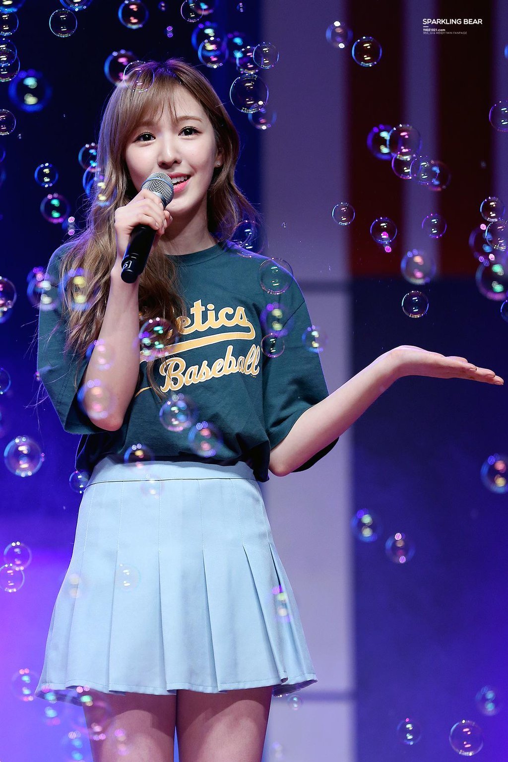 역장님이 취임 기념 취향 저격 레드벨벳.jpgif | 인스티즈