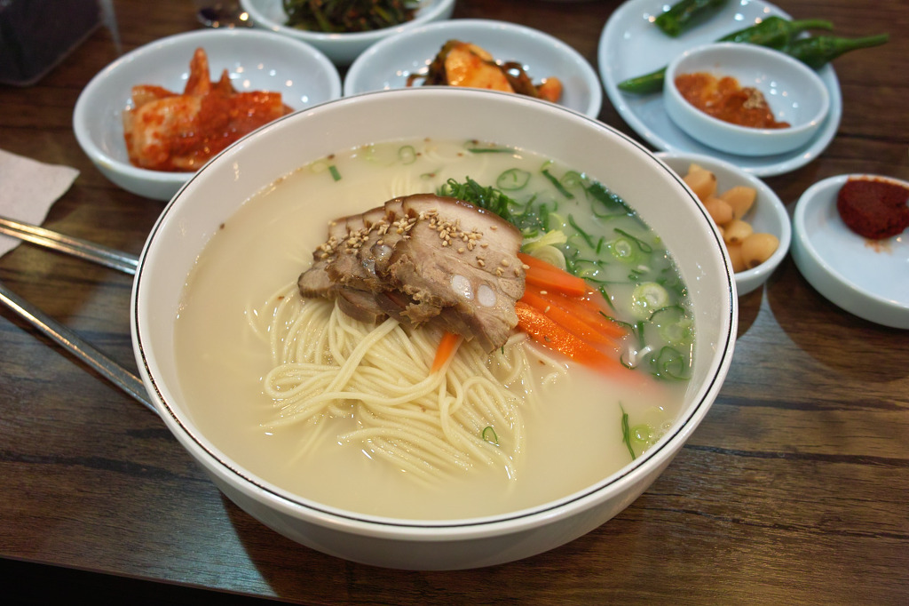 돼지국수 이미지
