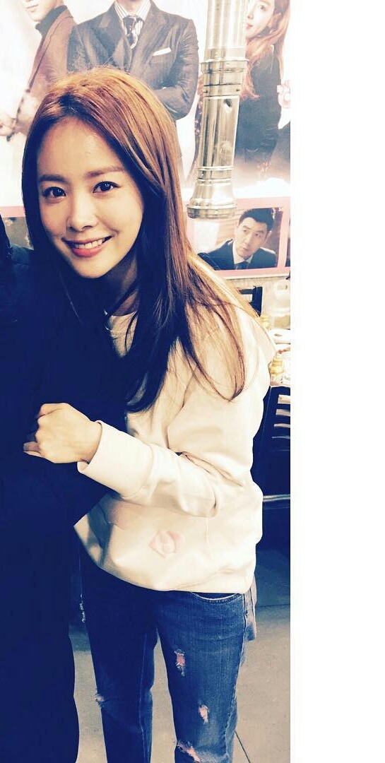 봄비같은 반가운 여자 · 한지민 짤 방출.jpgif | 인스티즈