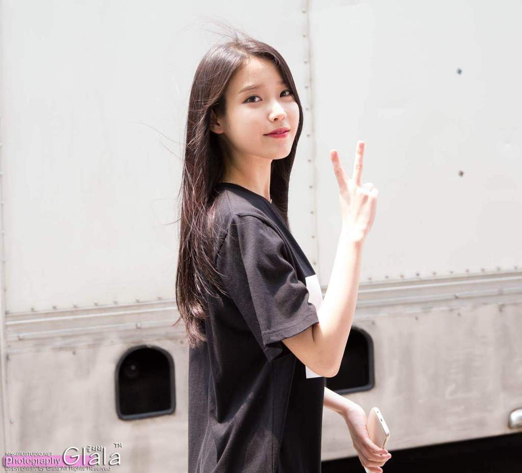 제일 좋아하는 아이유 짤 몇개.jpgif | 인스티즈