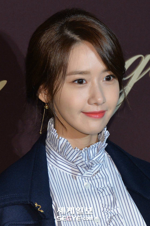 오늘자 윤아 얼굴 위주.jpg | 인스티즈