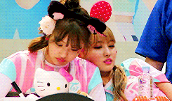 트와이스 모모 & 지효 | 인스티즈