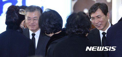 오늘자 문재인 안희정 투샷 jpg | 인스티즈