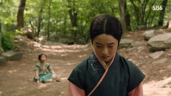 [육룡이나르샤] 극초반부터 시청자들을 멘붕에 빠뜨린 주인공의 아역시절 | 인스티즈