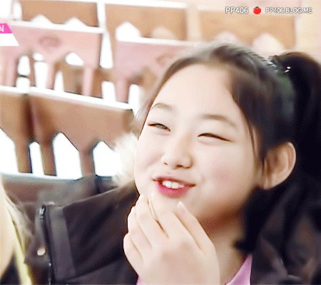 파프리카 먹는 강미나.gif | 인스티즈