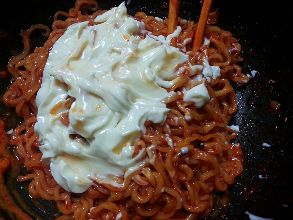 근래에 가장 센세이션했던 라면.jpg | 인스티즈