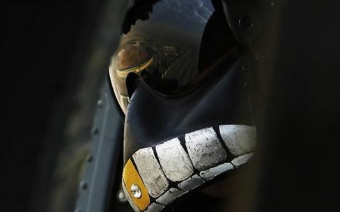 미군들이 하늘에서 쓴다는 어마무시한 마스크 | 인스티즈