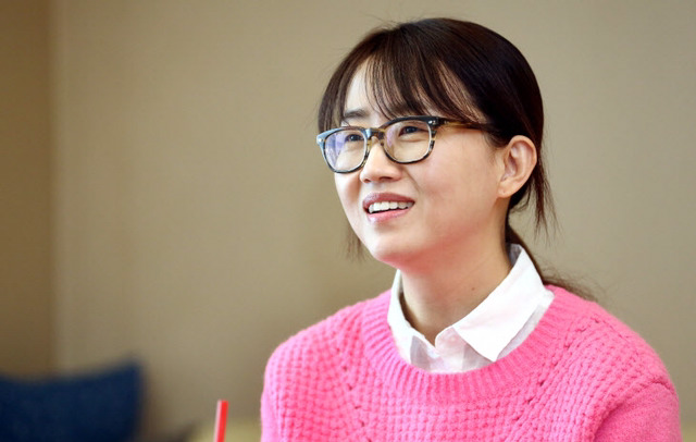 [IOI외] 제기준 유정이 엄마라고 해도 믿을것 같은 김은희 작가 | 인스티즈