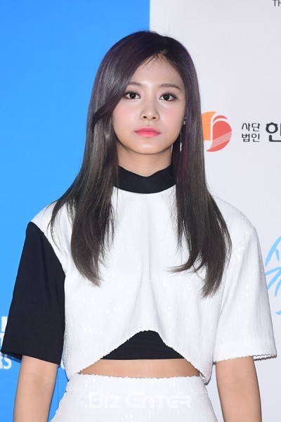 오늘자 트와이스 쯔위 | 인스티즈