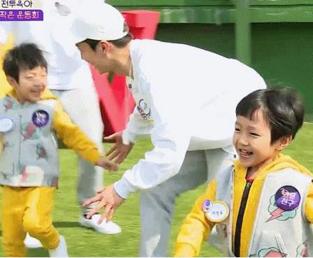 [반달친구] 게임 룰은 몰라도 흥 넘치는 쌍둥이 남우정우 | 인스티즈