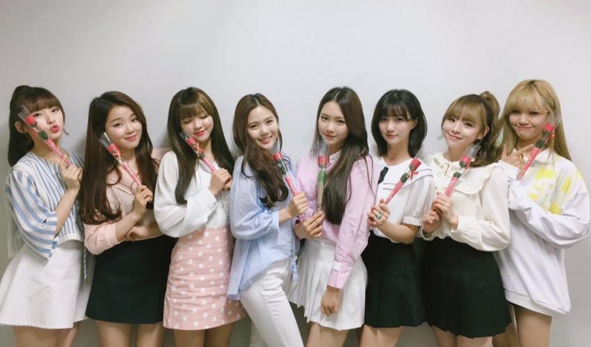 2017년 첫 오마이걸.JPG | 인스티즈