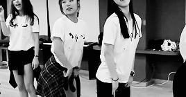마마무 문별이랑 휘인이 | 인스티즈
