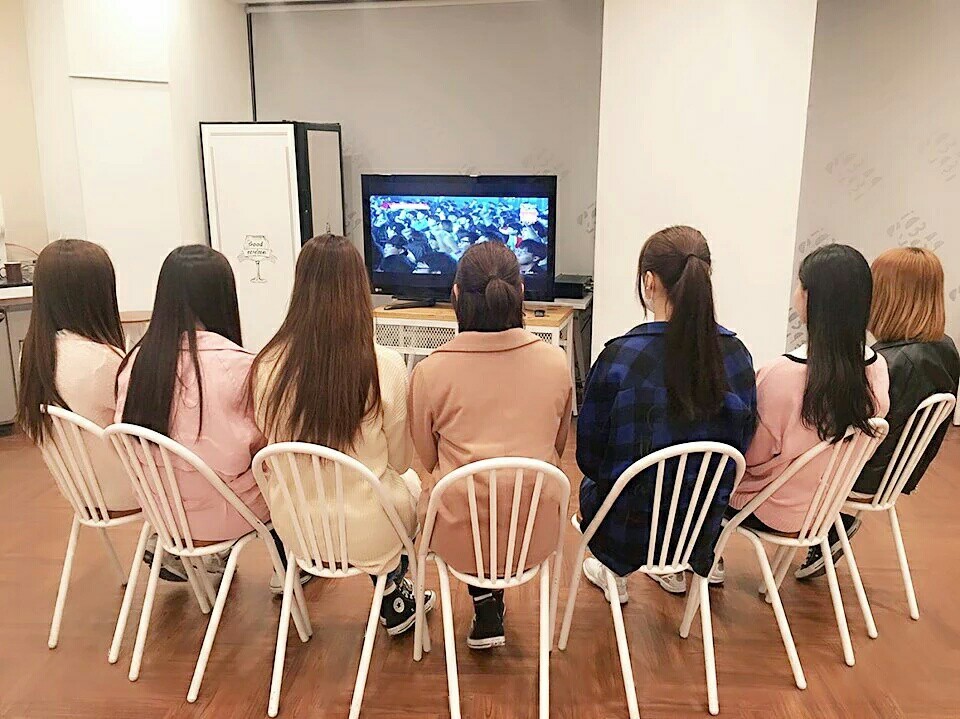 [프로듀스101] 본방에 앞서 믿고 보는 스톤나영의 핑거팁스 움짤 | 인스티즈
