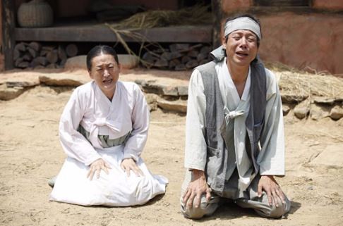  수요일마다 이곳에 모이는 소녀들의 비밀 | 인스티즈