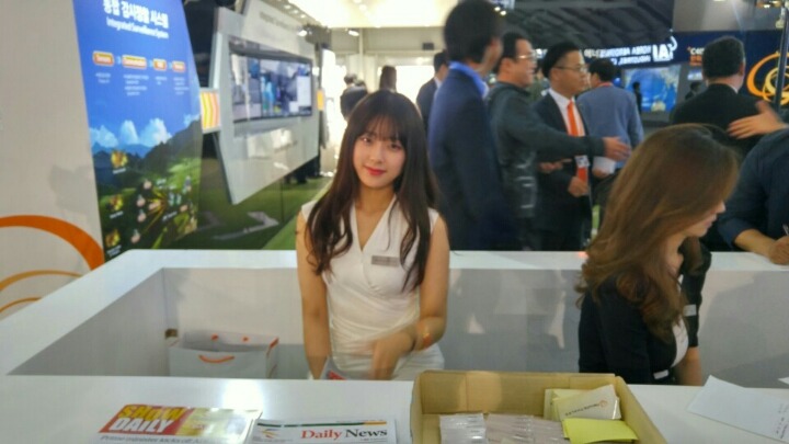 오늘자 벤츠녀 직찍.jpg | 인스티즈