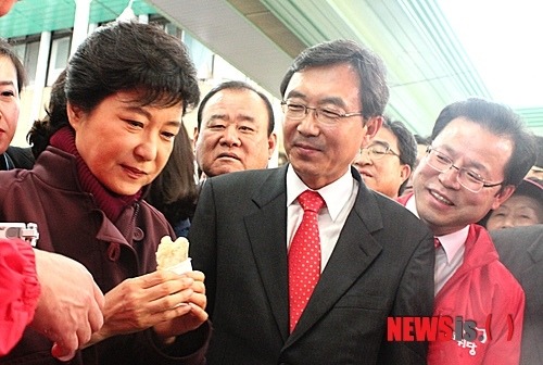 정치인중 먹방 하수 甲 | 인스티즈