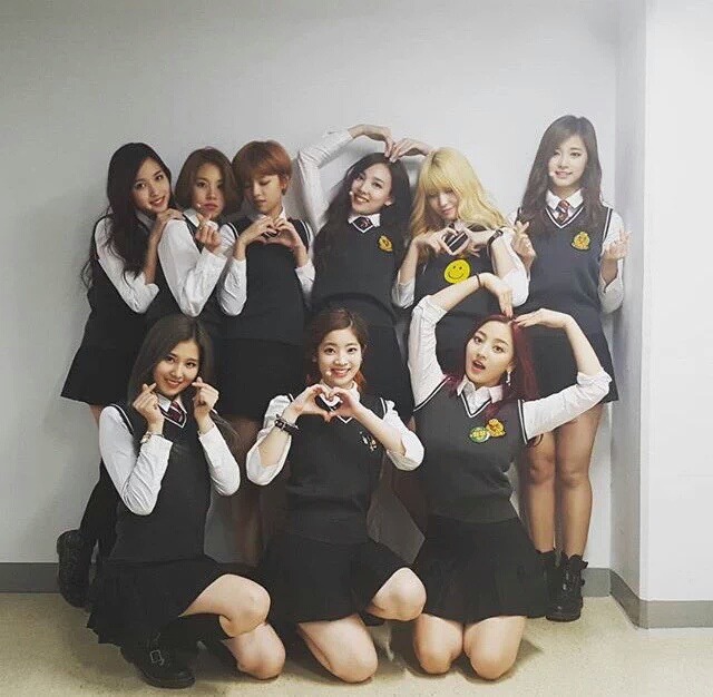 트와이스 완전체 단체사진 모음 | 인스티즈