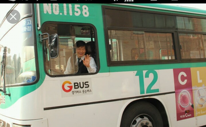 버스 앞에 탈때 가끔씩 하는거 | 인스티즈