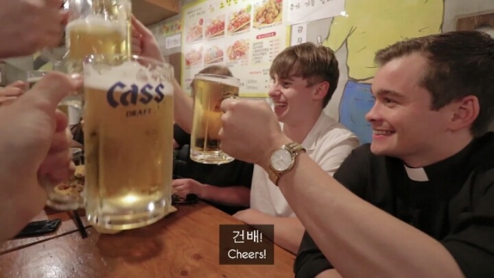 [영국남자] 영국신부님 홍대에서의 첫치맥 | 인스티즈