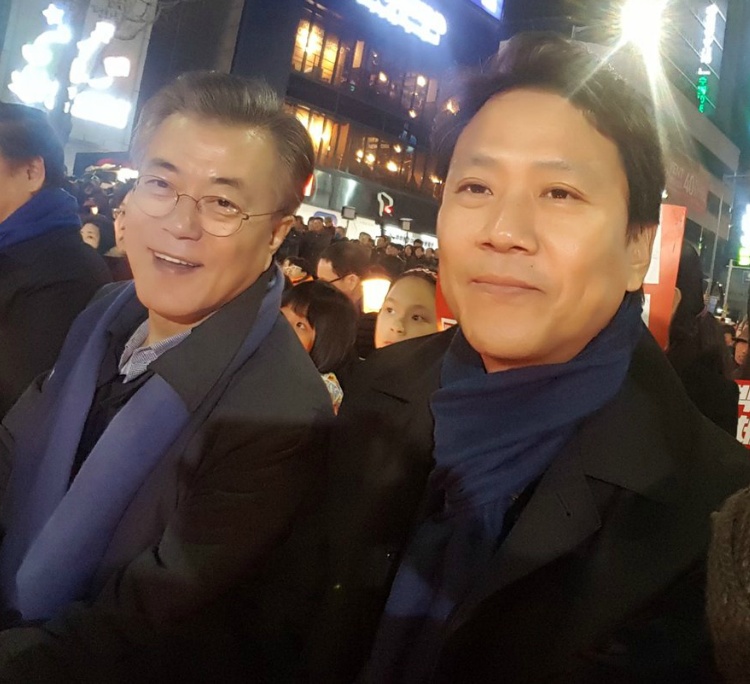 문꿀오소리들에게 임마루로 불리는 임종석 비서실장.jpgif | 인스티즈
