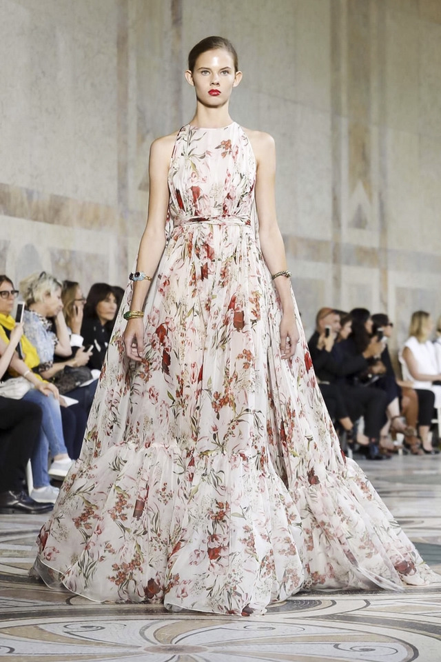 2018 S/S Giambattista Valli 오뜨꾸뛰르 컬렉션 | 인스티즈