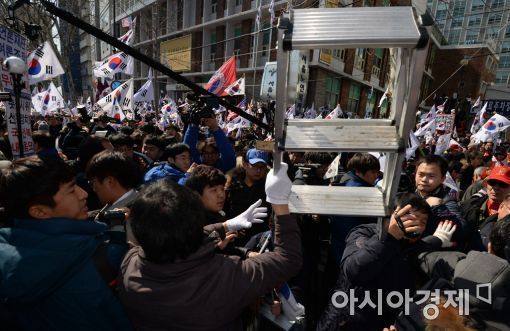 현 시각 폭도들 | 인스티즈