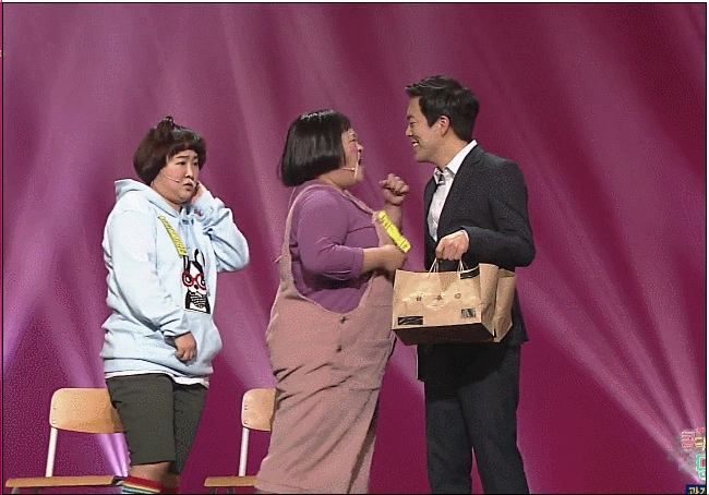 사랑하는 눈빛은 숨길 수 없어요. (홍윤화를 보는 김민기의 눈빛이 증명) | 인스티즈