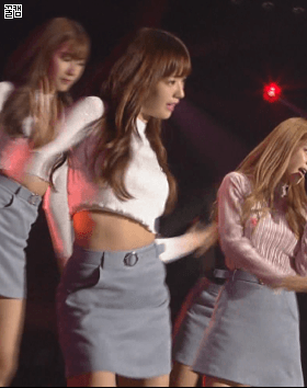 보미의 아련한 표정.GIF | 인스티즈