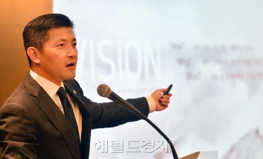 정치 안한다더니 진짜 안하는 국회의원 | 인스티즈