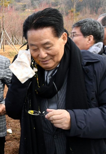 ??? : 문재인 지지자들 어디가서 사고나 치겠지 | 인스티즈