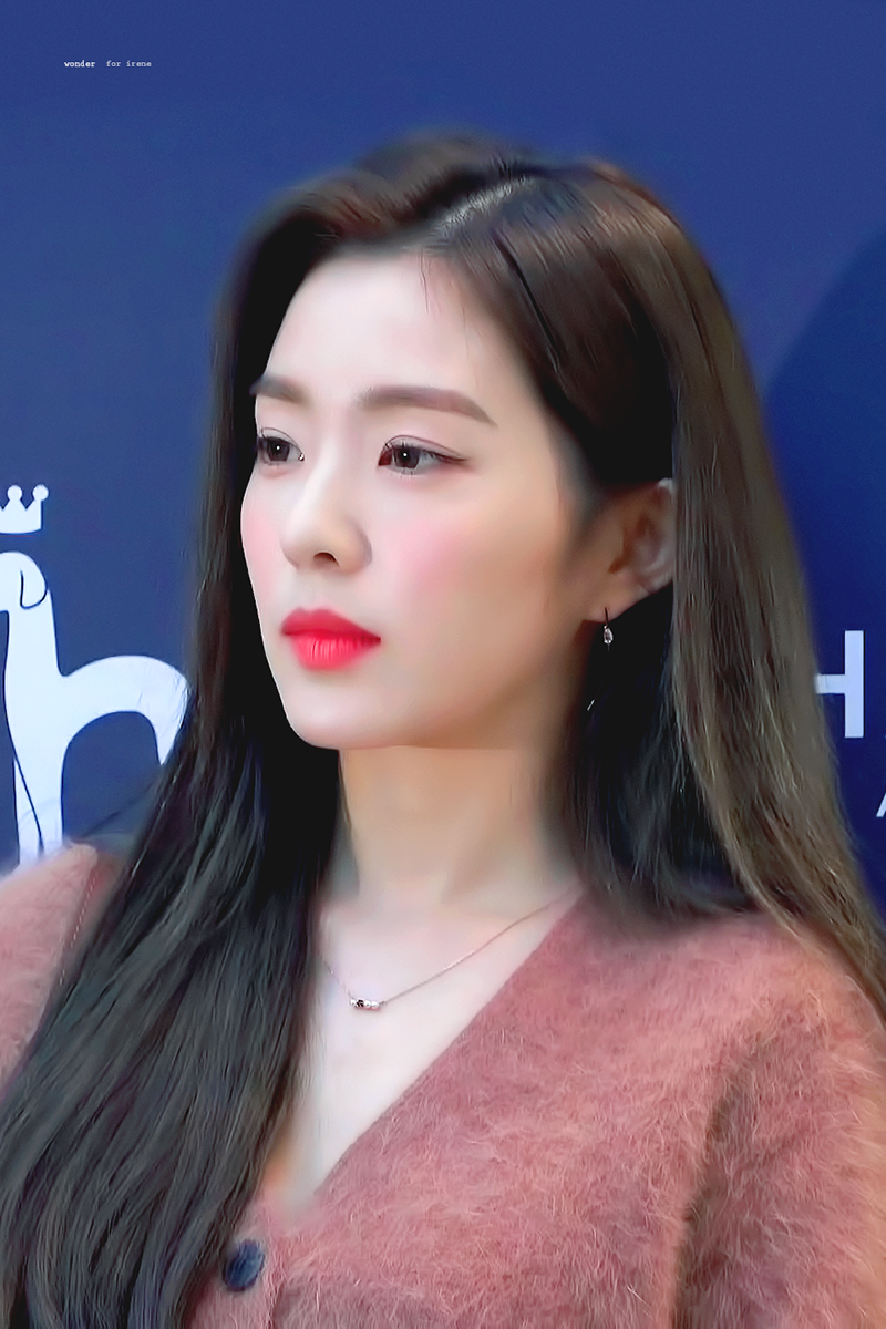 오늘자 헤지스 플래그쉽스토어 행사 레드벨벳 아이린.jpgif | 인스티즈