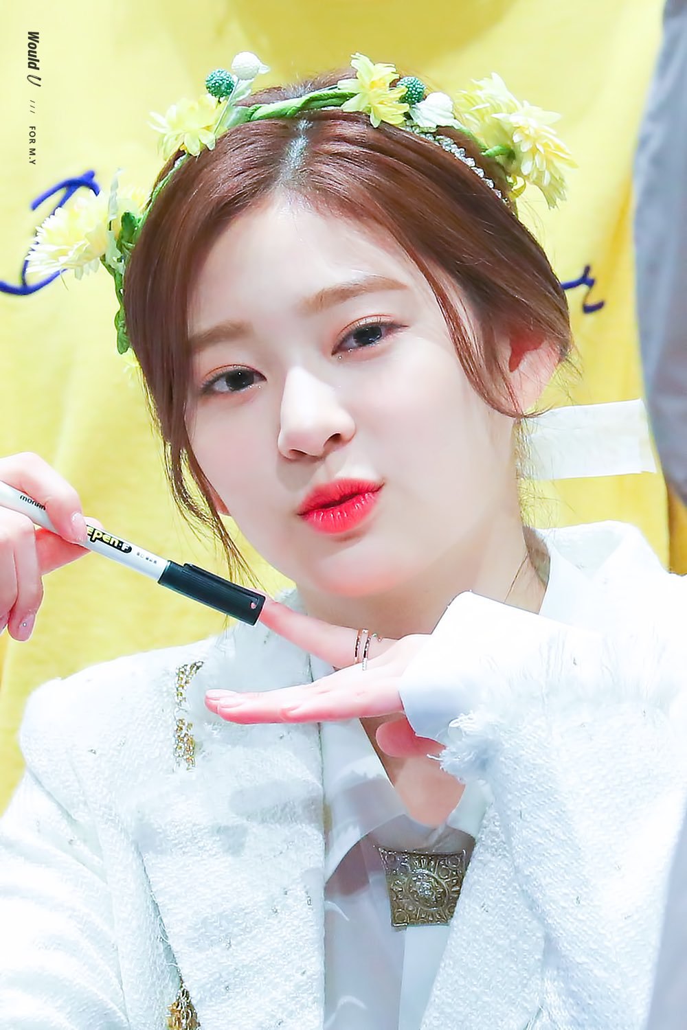 [아이즈원] 김민주 | 인스티즈
