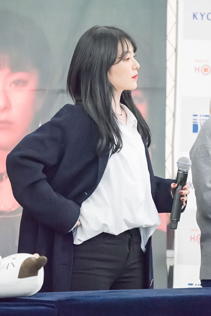 레드벨벳 아이린의 클라스 옆모습.jpg | 인스티즈