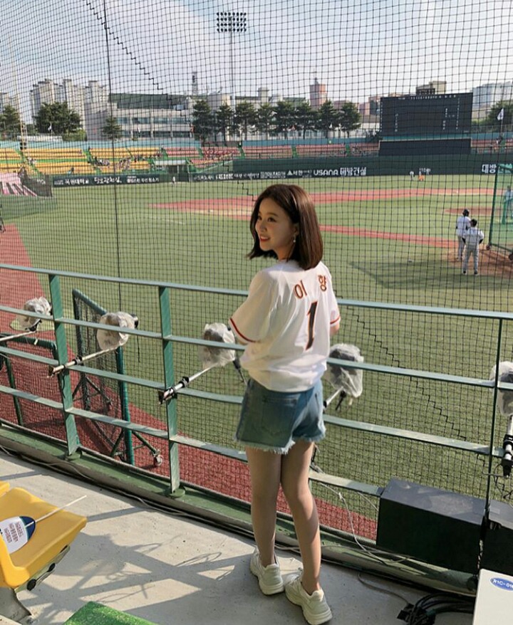 오늘자 이향 아나운서 인스타 업뎃 | 인스티즈