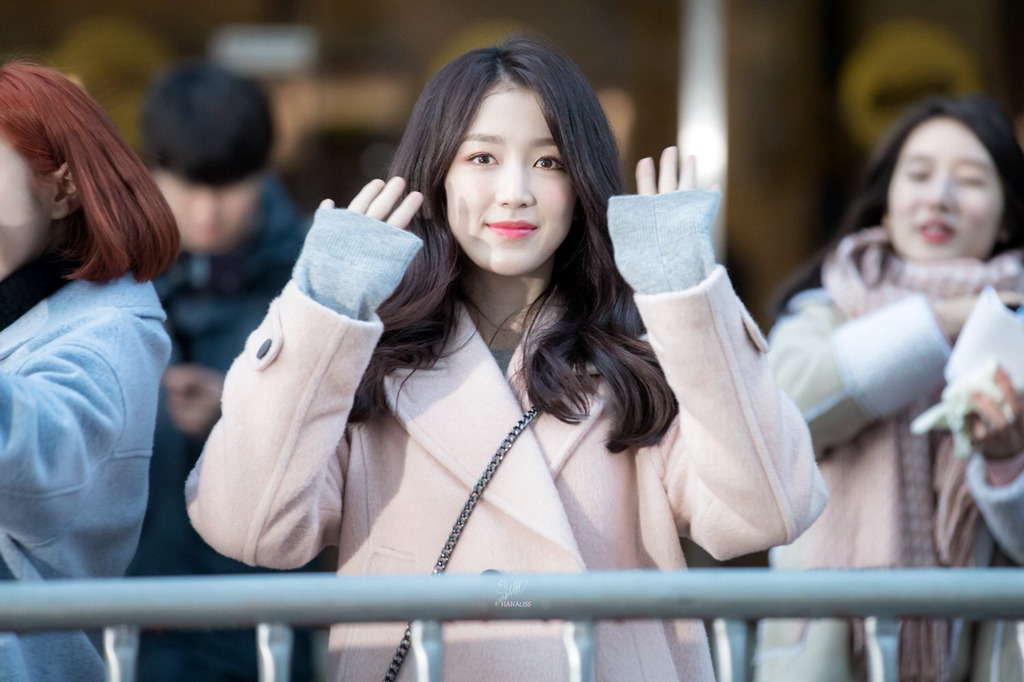[구구단] 라디오에서 캐롤이 흘러나와서 하나 | 인스티즈