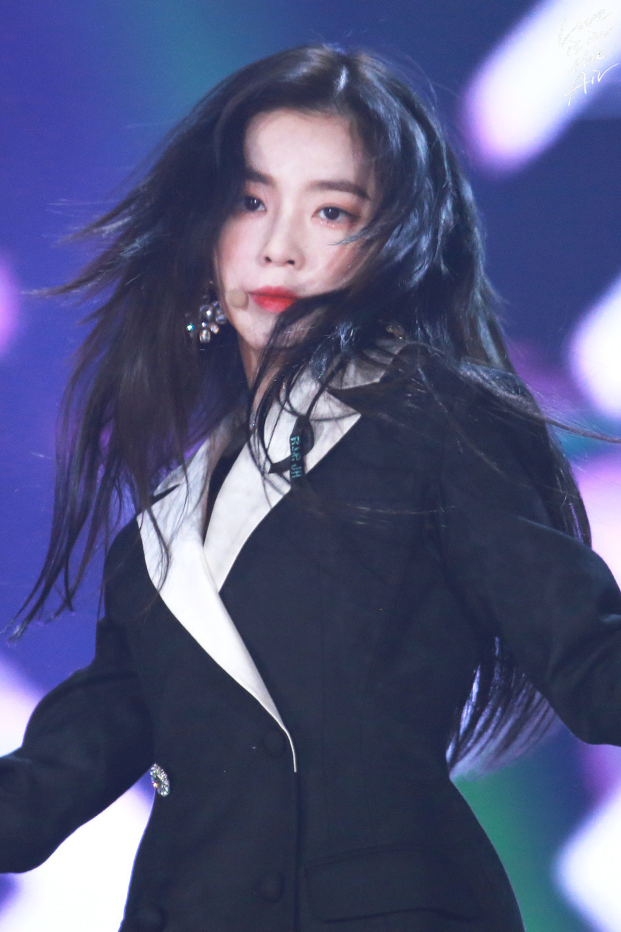 연말에도 예쁜 얼굴천재 아이린.jpg | 인스티즈