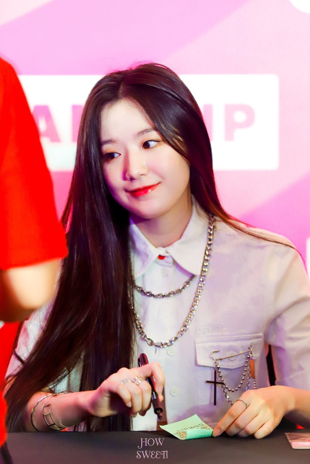 (여자)아이들의 비쥬얼담당 백설공주 슈화.jpgif (311장) | 인스티즈