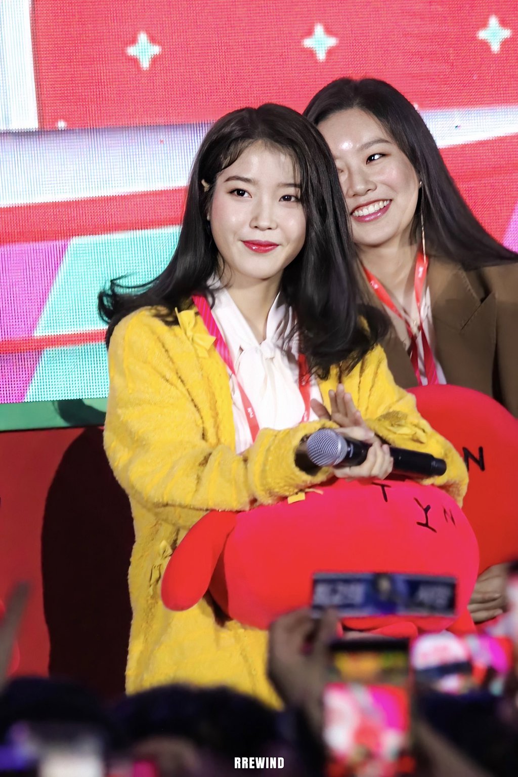 191215 tvN 즐거움전 아이유 | 인스티즈
