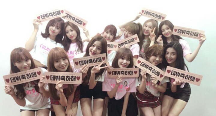 오늘 데뷔한 아이즈원 단체사진 | 인스티즈