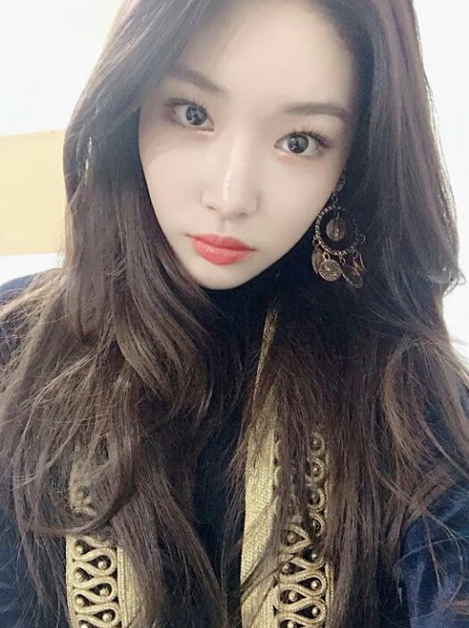 오늘자 청하 인스타 업뎃 | 인스티즈