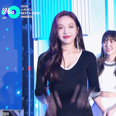 180830 소리바다어워즈 수상소감 조이 3장(무대짤X).gif | 인스티즈