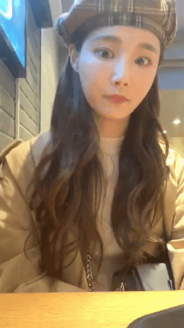 어제 3주년 기념 인스타 라이브한 모모랜드 연우.gif | 인스티즈