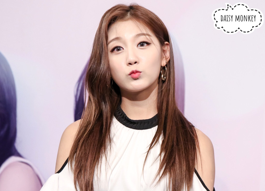 [러블리즈] 오늘의 저녁은 감자탕이어서 예인이 | 인스티즈