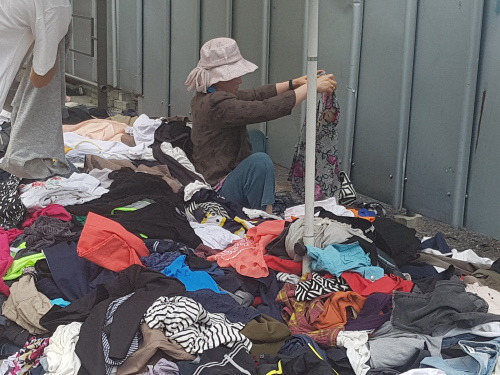 명품구제시장 이미지