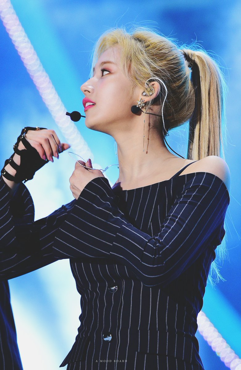 사나는 예쁘다.jpgif | 인스티즈