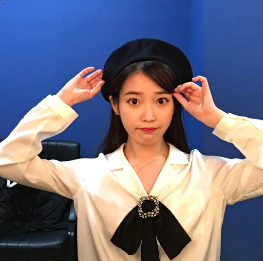 방금 올라온 아이유 인스타그램.jpg | 인스티즈