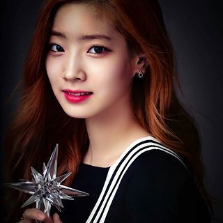 트와이스 멤버중 유일하게 무쌍인 김다현 | 인스티즈