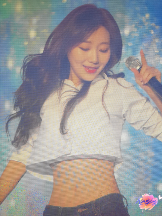 갈수록 얼굴과 몸매가 괴리감(?) 느껴지는 러블리즈 빵떡이.jpg | 인스티즈