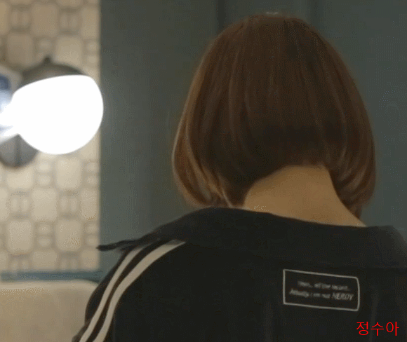 180603. 1일 (보고싶은) 2새롬.gif | 인스티즈